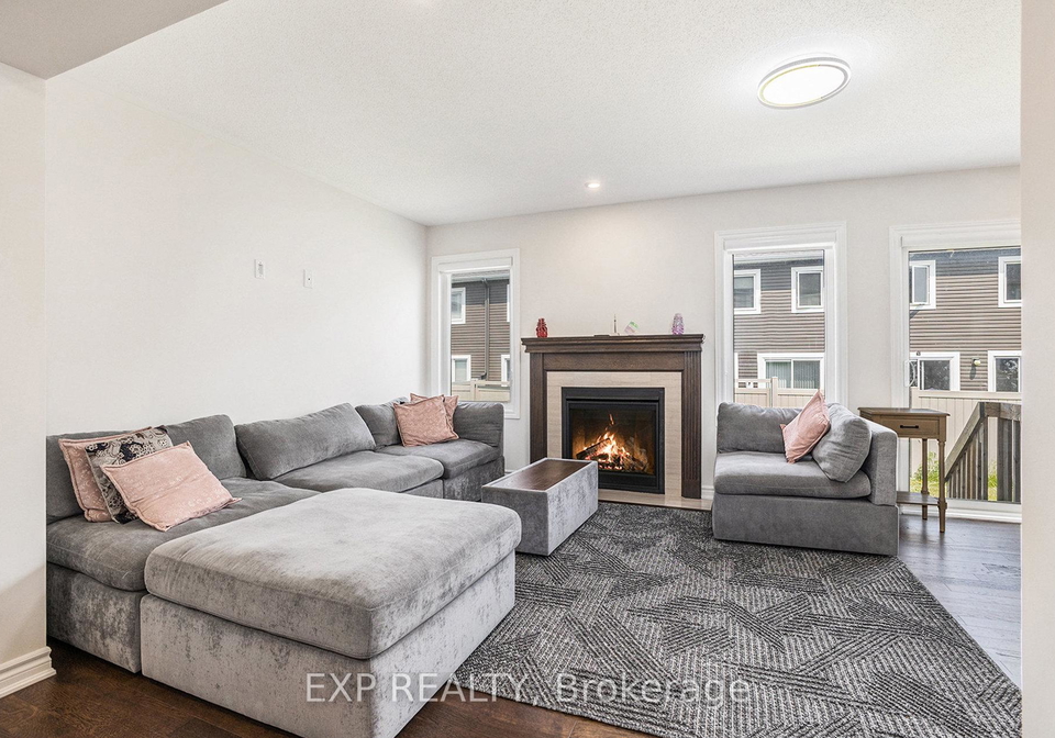 552-roundleaf-way-kanata-ontario-x12208885