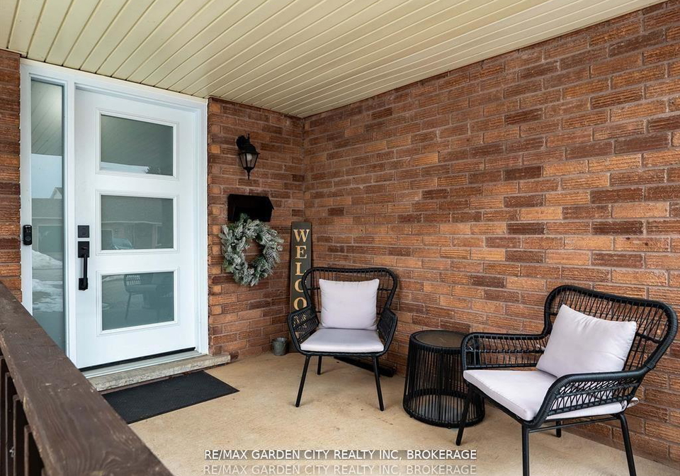 11-vintage-crescent-st-catharines-ontario-x12209168