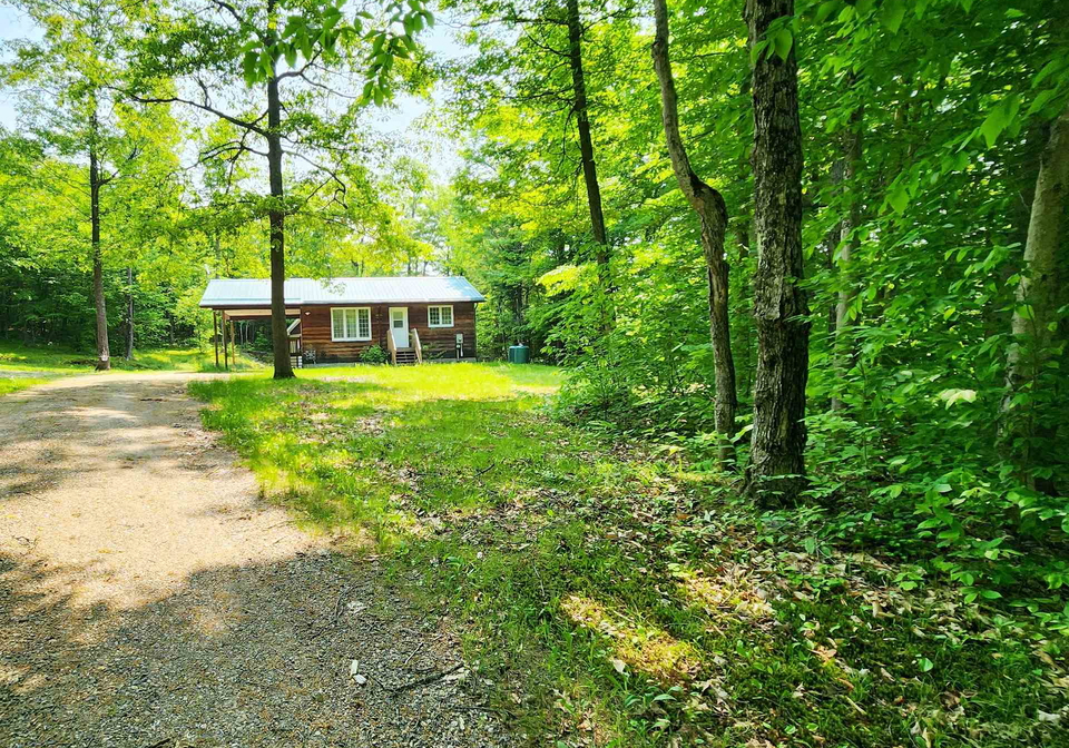 182-centreview-road-hastings-highlands-ontario-x12209301