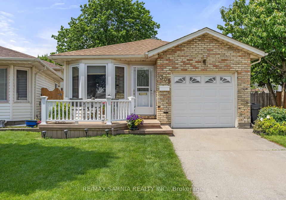 1303-thistledown-avenue-sarnia-ontario-x12209328