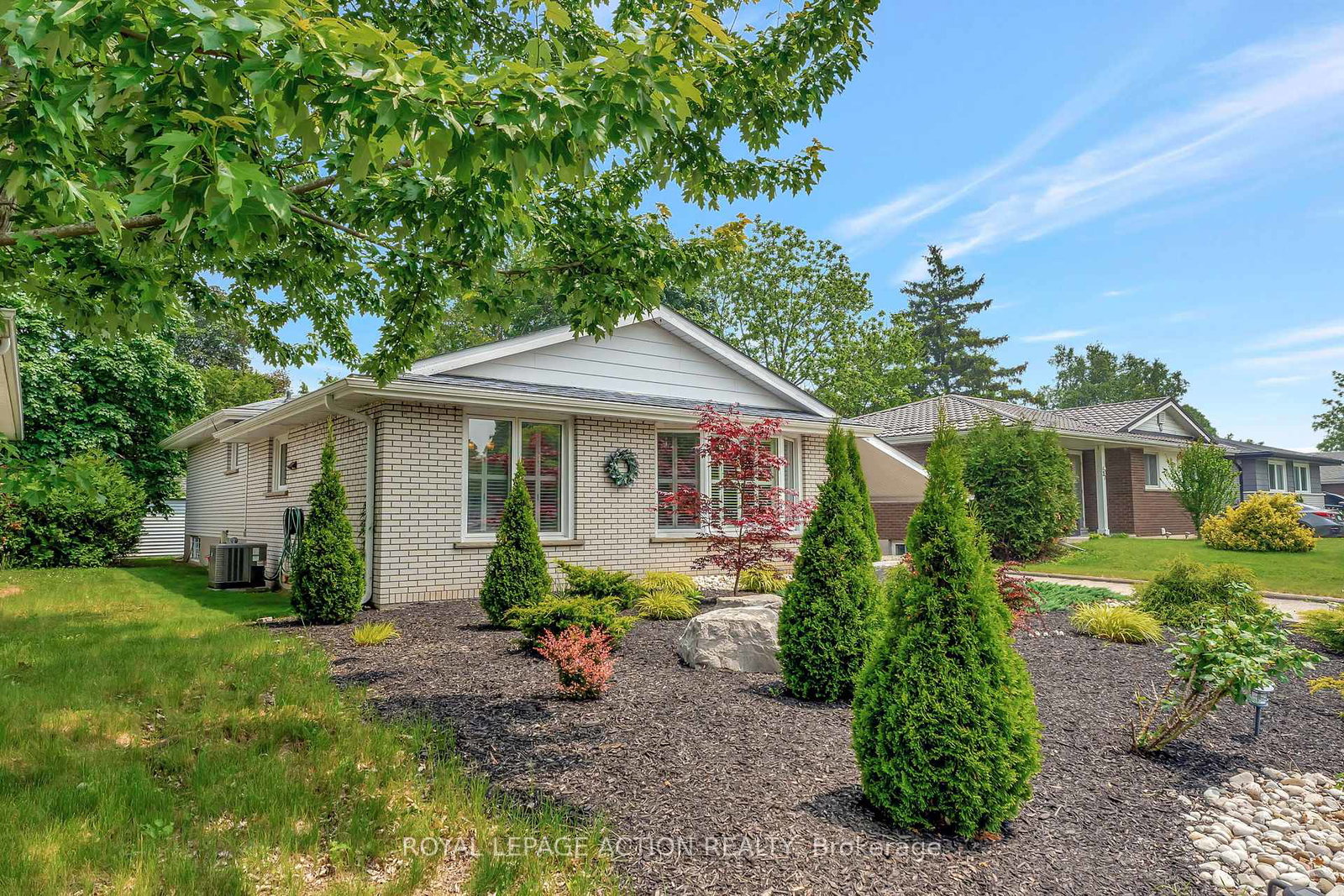 39-sandra-street-brantford-ontario-x12209482