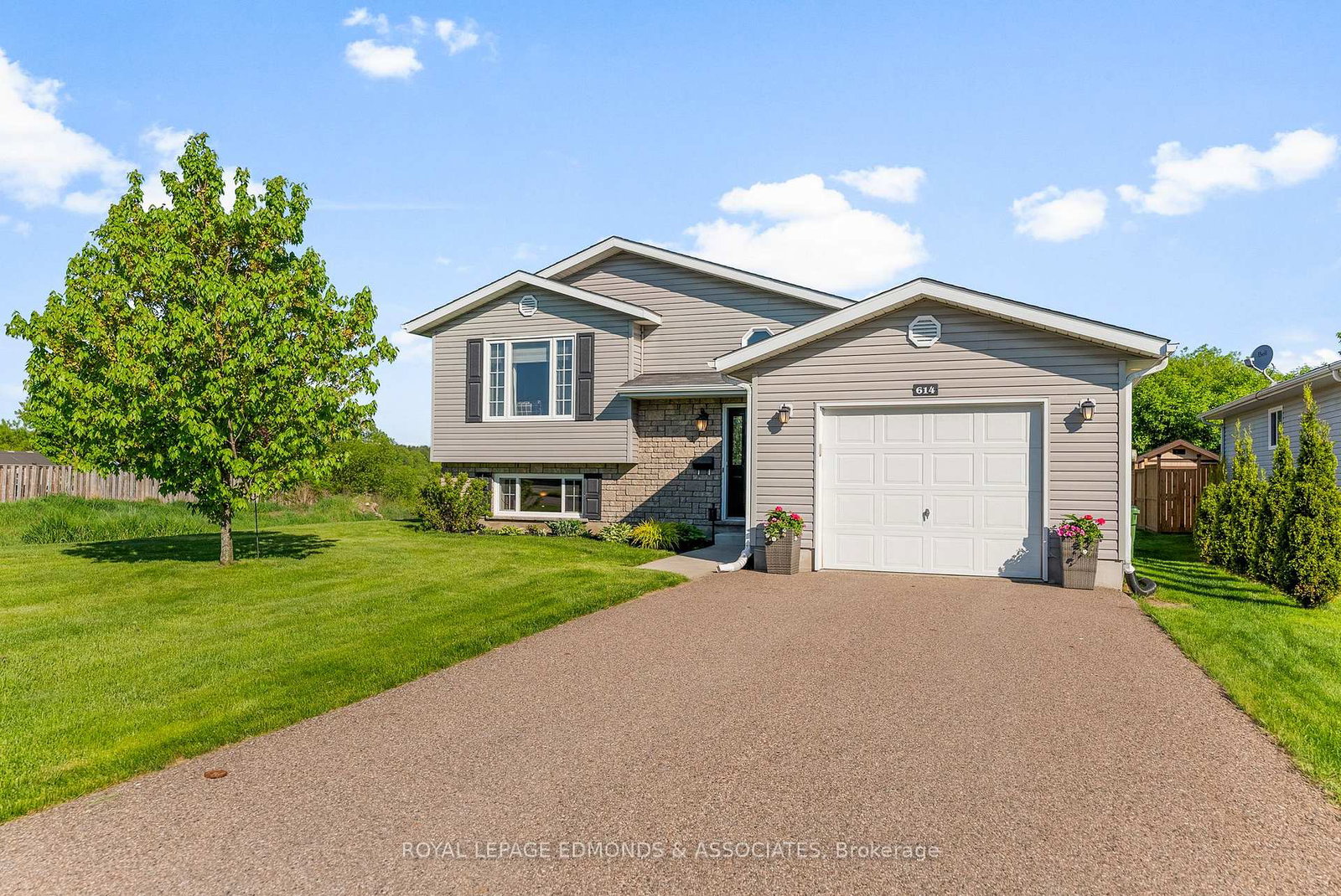 614-johnston-crescent-pembroke-ontario-x12209631