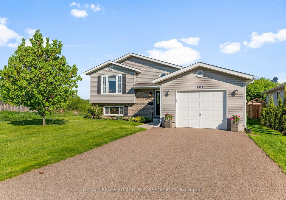 614-johnston-crescent-pembroke-ontario-x12209631