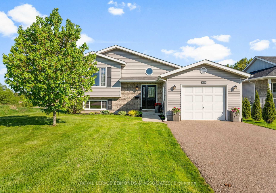 614-johnston-crescent-pembroke-ontario-x12209631