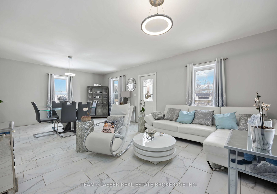3240-nauvoo-road-brooke-alvinston-ontario-x12209671