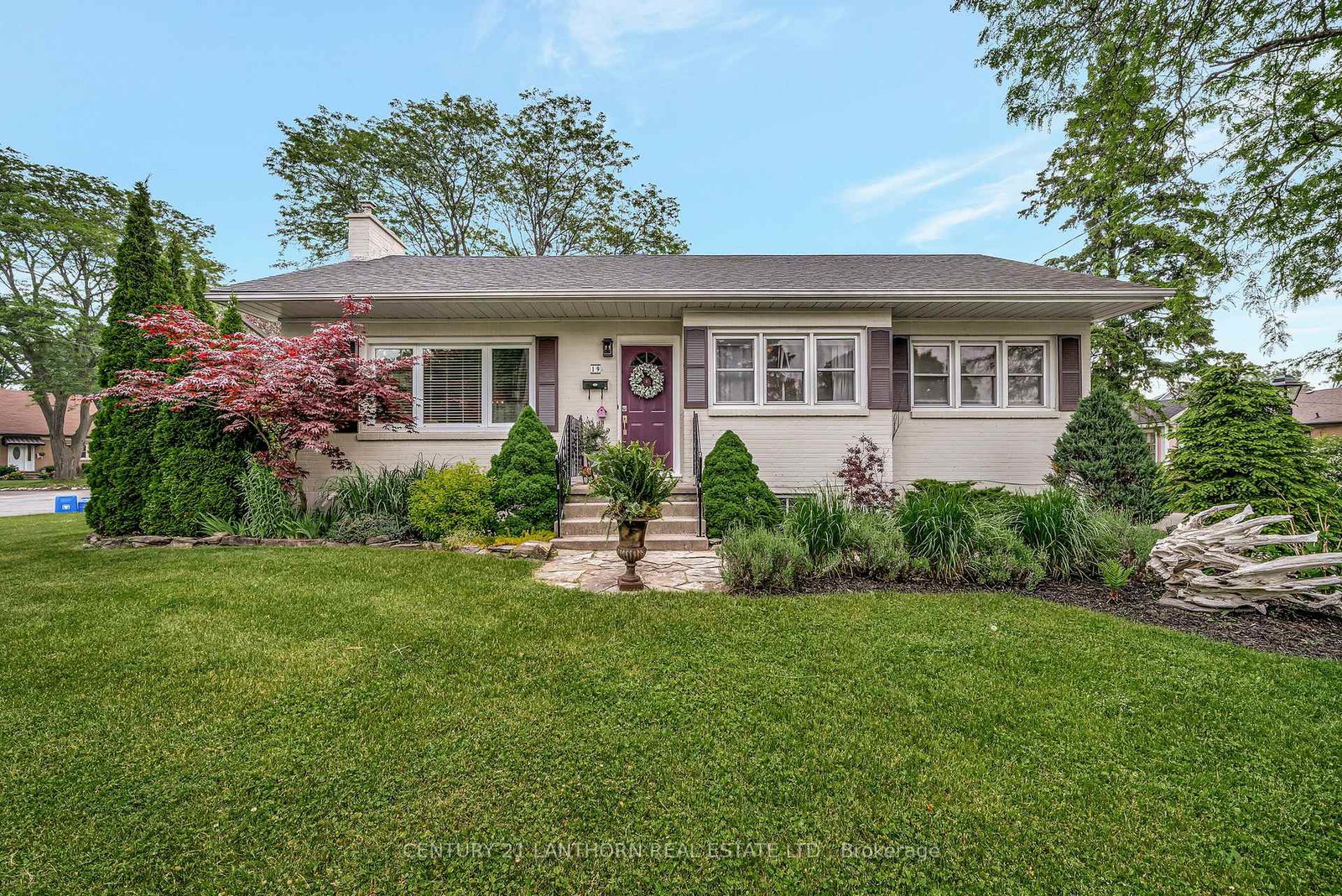 19-woodland-acres-belleville-ontario-x12209691
