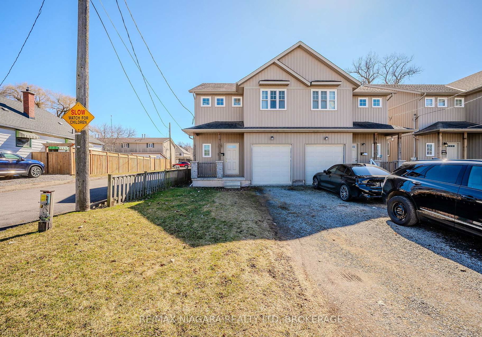 33b-pinecrest-road-st-catharines-ontario-x12209703