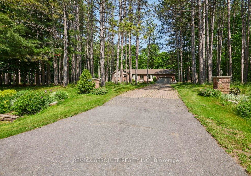 8344-forest-green-crescent-ottawa-ontario-x12209726