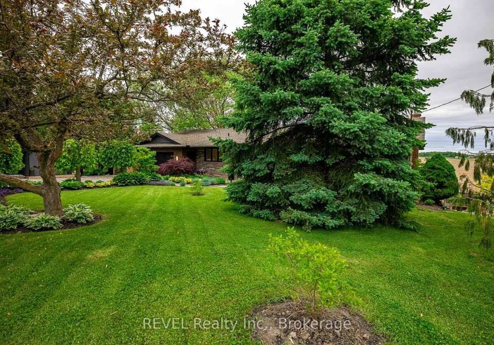 238-queenston-road-niagara-on-the-lake-ontario-x12209740