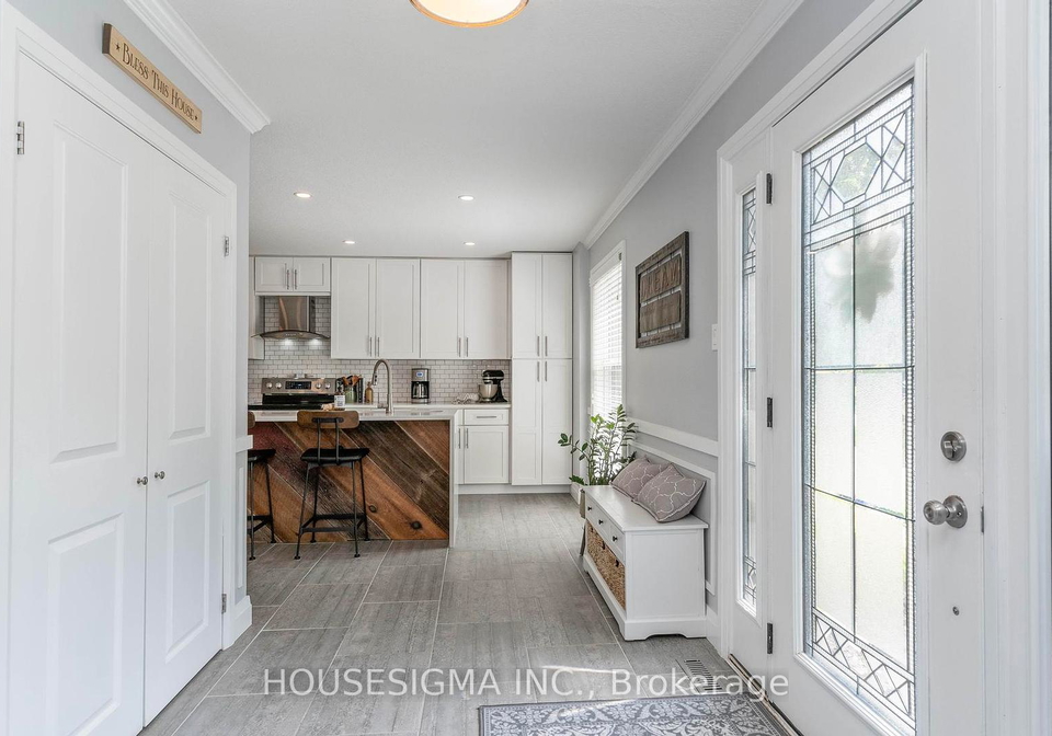 17-hunt-village-crescent-london-north-ontario-x12209747
