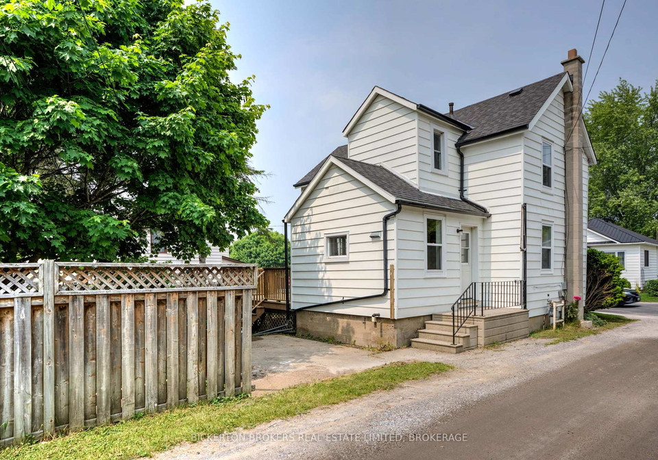 250-william-street-n-gananoque-ontario-x12210067