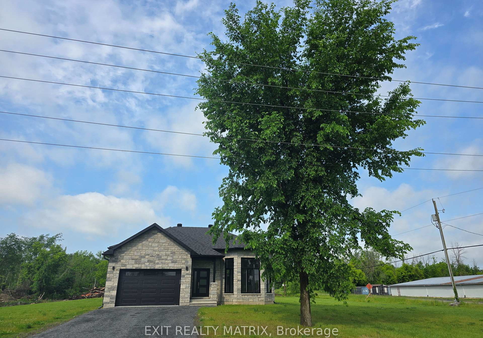 4642-cornett-lane-south-stormont-ontario-x12210113