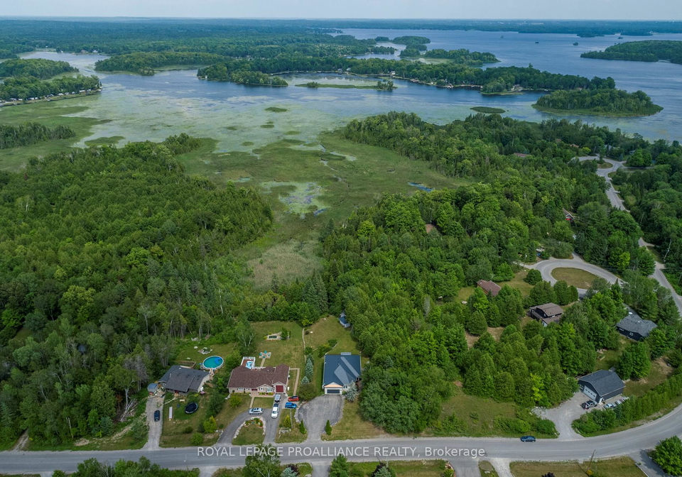 137-sumcot-drive-trent-lakes-ontario-x12210391