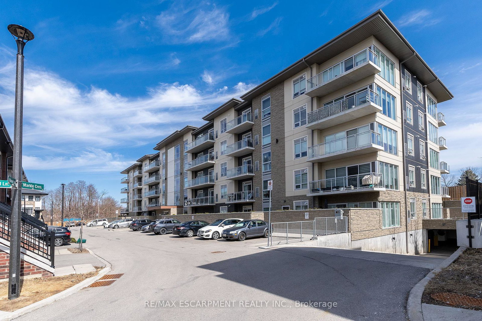 16-markle-crescent-hamilton-ontario-x12210811