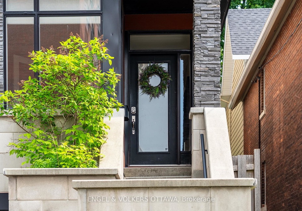 82-pretoria-avenue-ottawa-ontario-x12210851