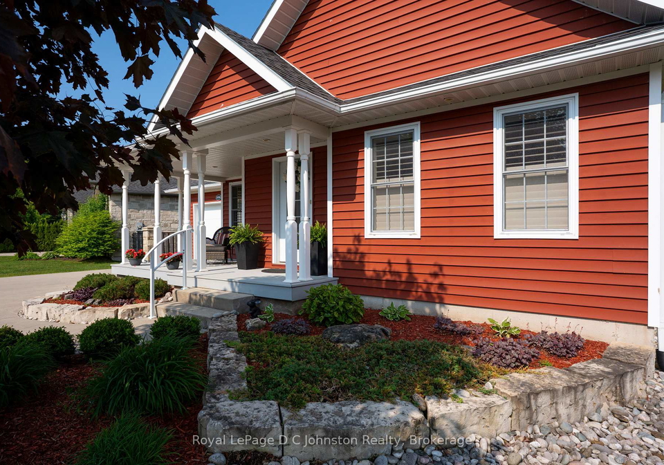 556-meadow-lane-saugeen-shores-ontario-x12210944