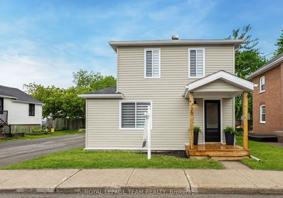 35-edward-street-s-arnprior-ontario-x12211077