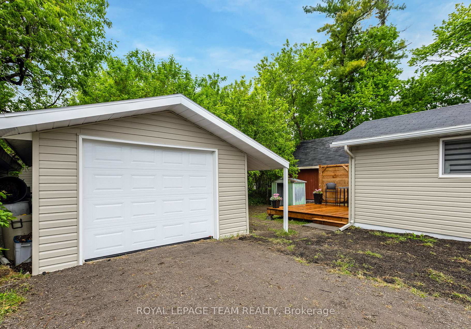 35-edward-street-s-arnprior-ontario-x12211077