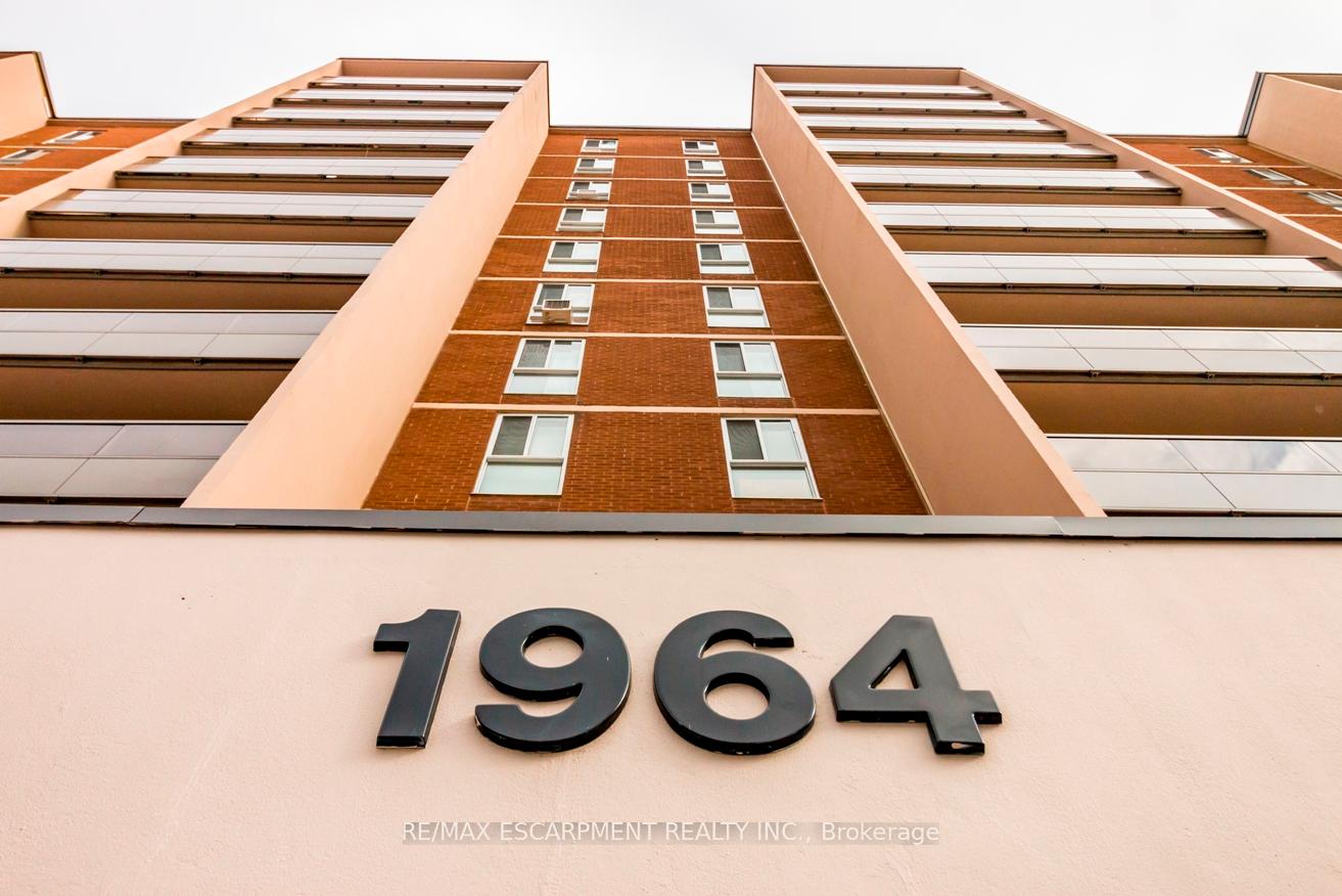 1964-main-street-w-hamilton-ontario-x12211080