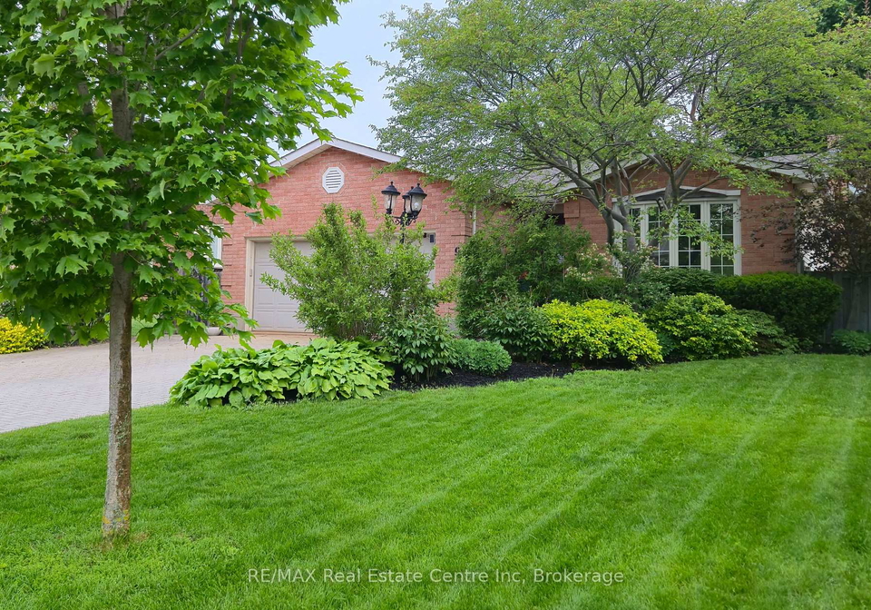 9-pauline-place-guelph-ontario-x12211123