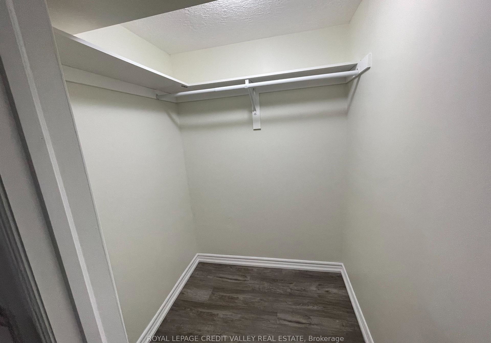 88-sheridan-bsmt-street-guelph-ontario-x12211285
