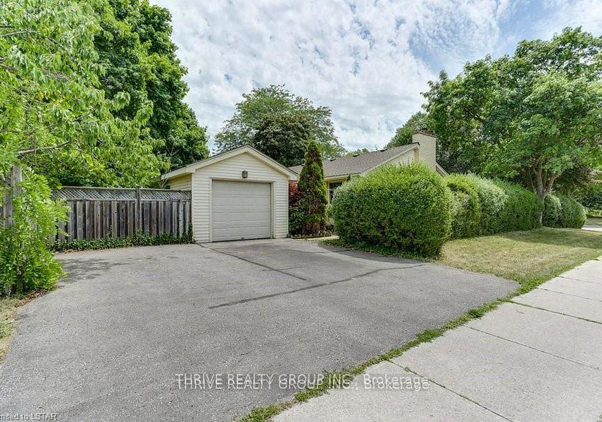 1-sutton-place-london-north-ontario-x12211391
