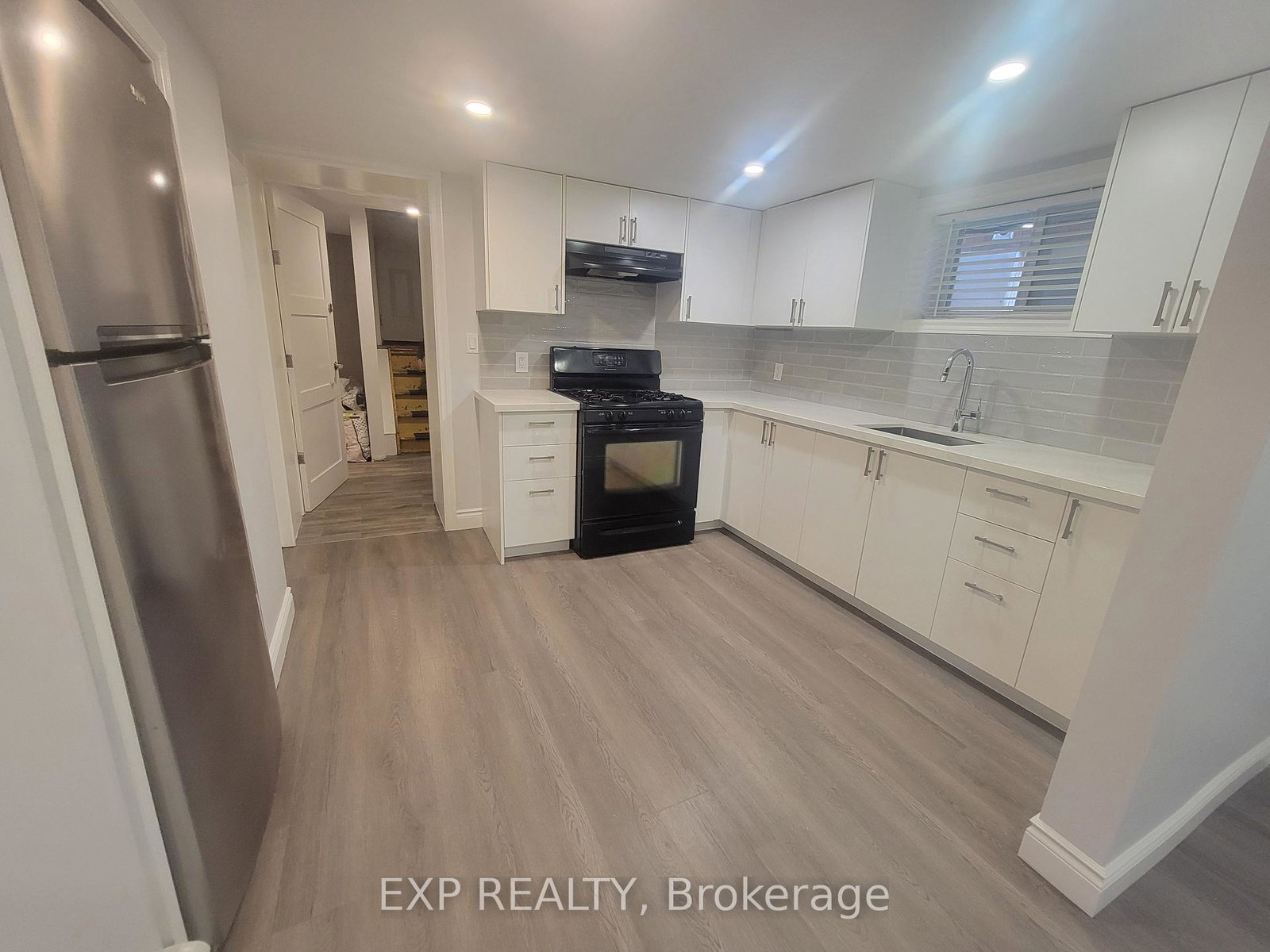 135-balsam-avenue-s-hamilton-ontario-x12211452