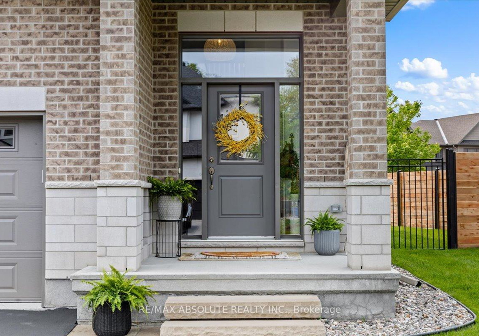 261-purchase-crescent-ottawa-ontario-x12211461