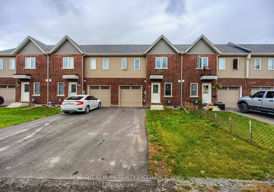 chaffey-street-welland-ontario-x12211520