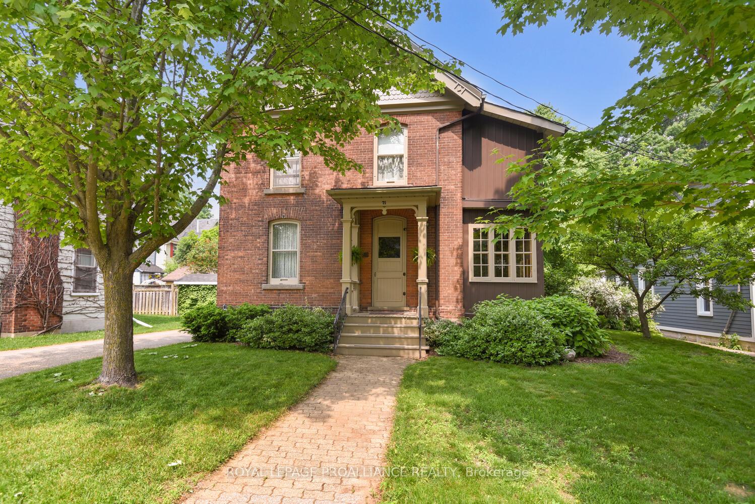 71-bethune-street-brockville-ontario-x12211573