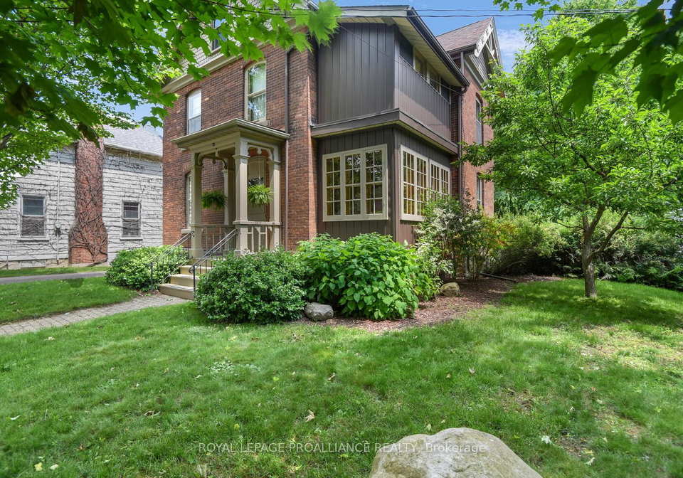 71-bethune-street-brockville-ontario-x12211573