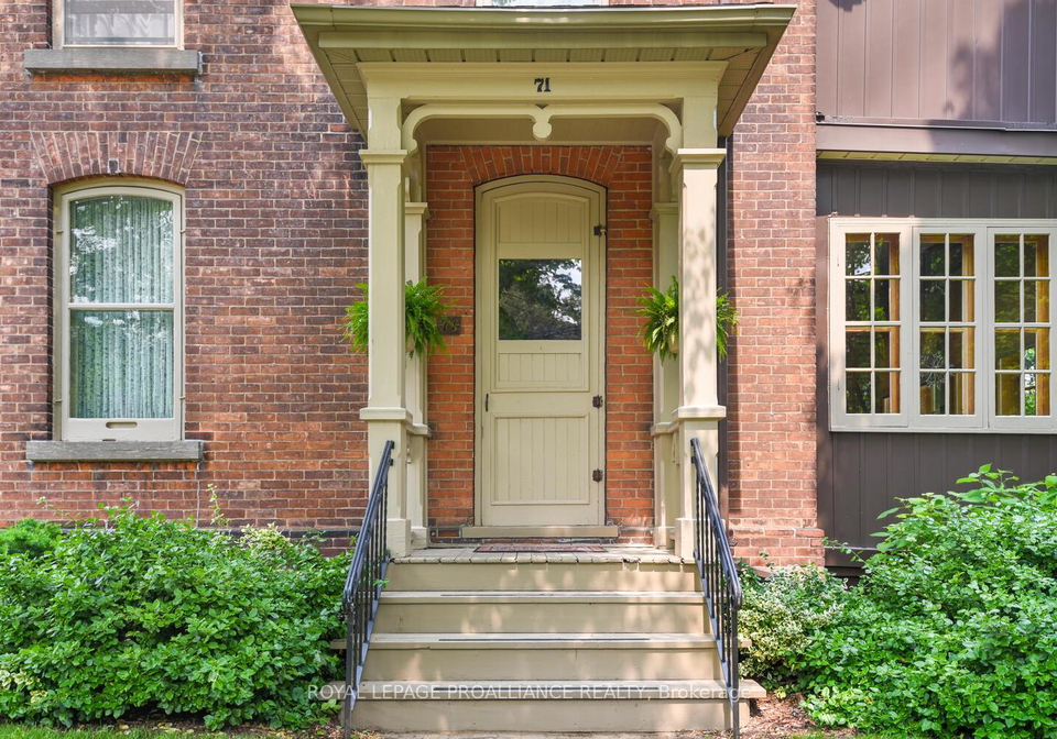 71-bethune-street-brockville-ontario-x12211573