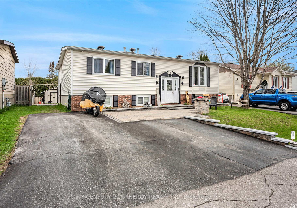 47-fringewood-drive-ottawa-ontario-x12211708