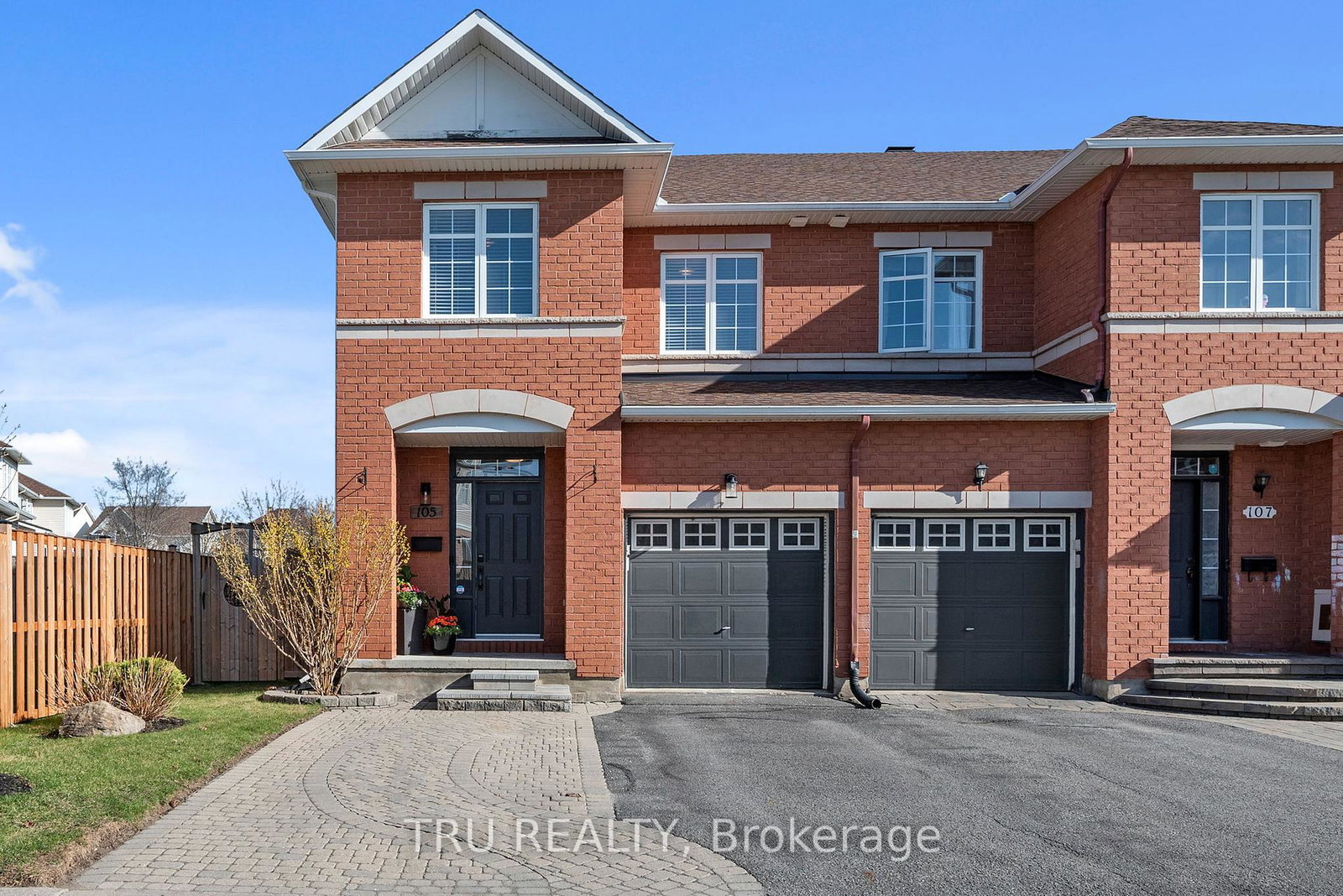 105-deercroft-avenue-ottawa-ontario-x12211782