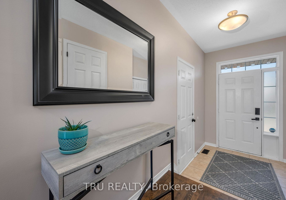 105-deercroft-avenue-ottawa-ontario-x12211782