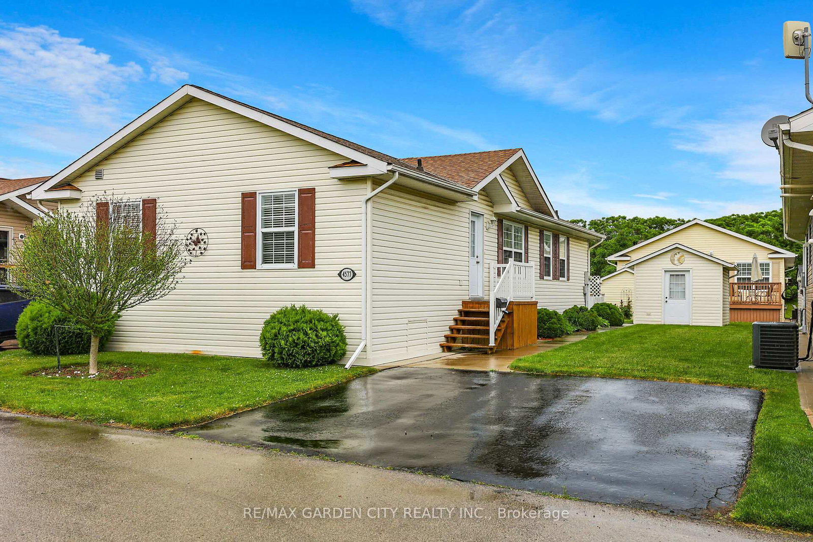 4577-sara-lane-lincoln-ontario-x12211788