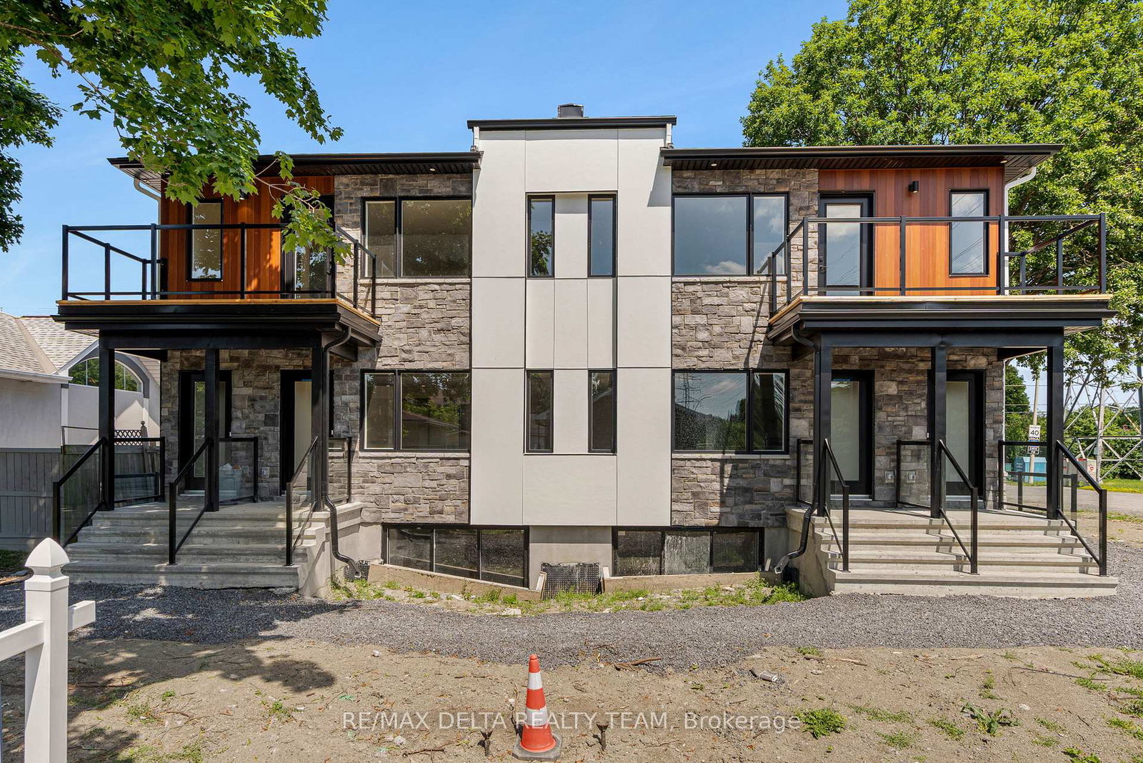 77-granton-avenue-ottawa-ontario-x12211796