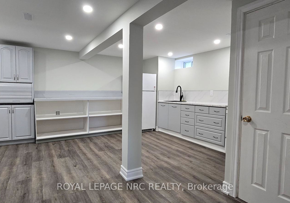 89-spruceside-crescent-pelham-ontario-x12211852