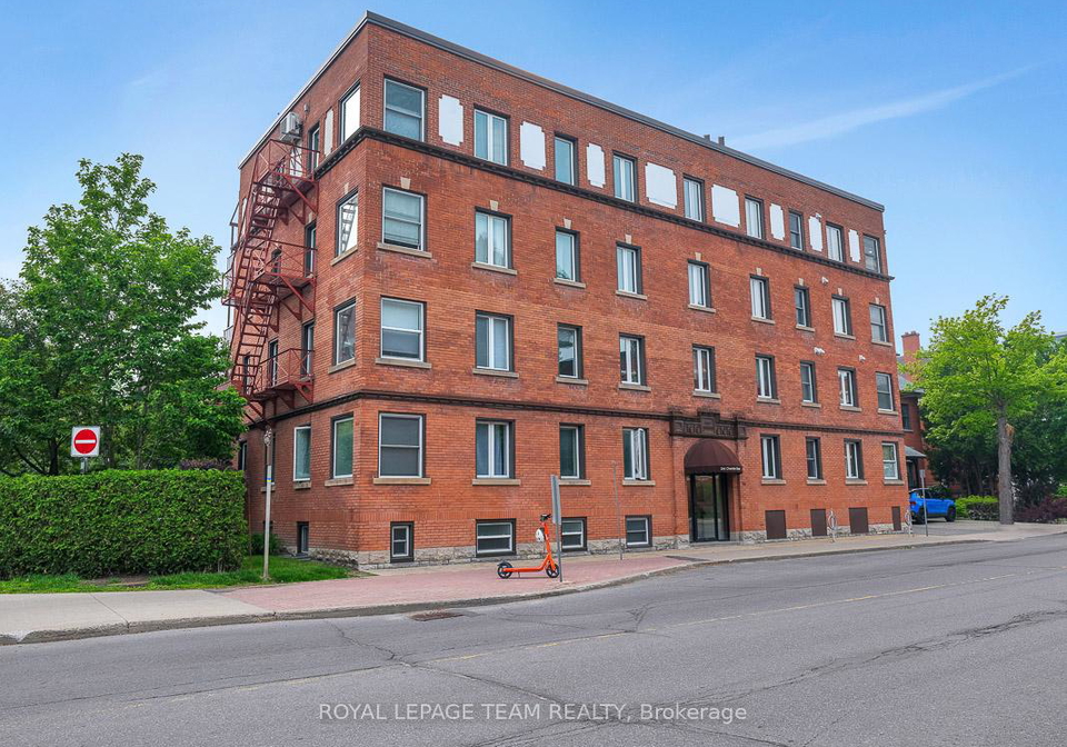 244-charlotte-street-ottawa-ontario-x12211907