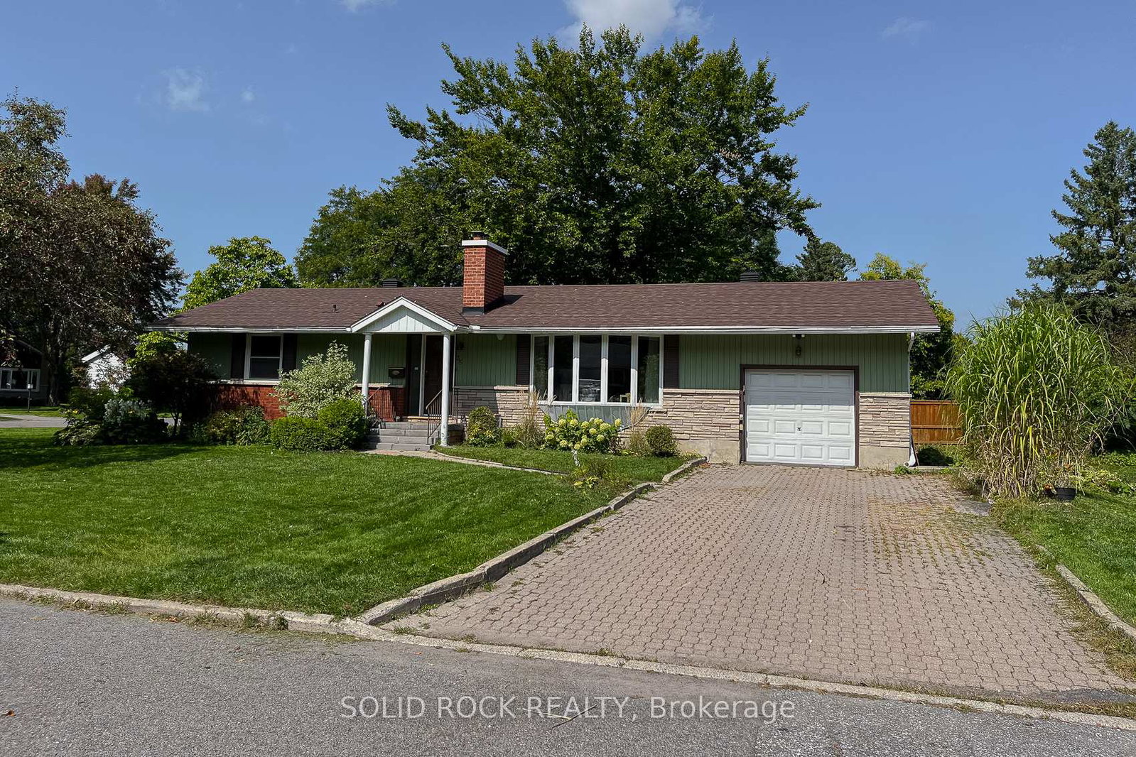 35-kirkstall-avenue-ottawa-ontario-x12211946