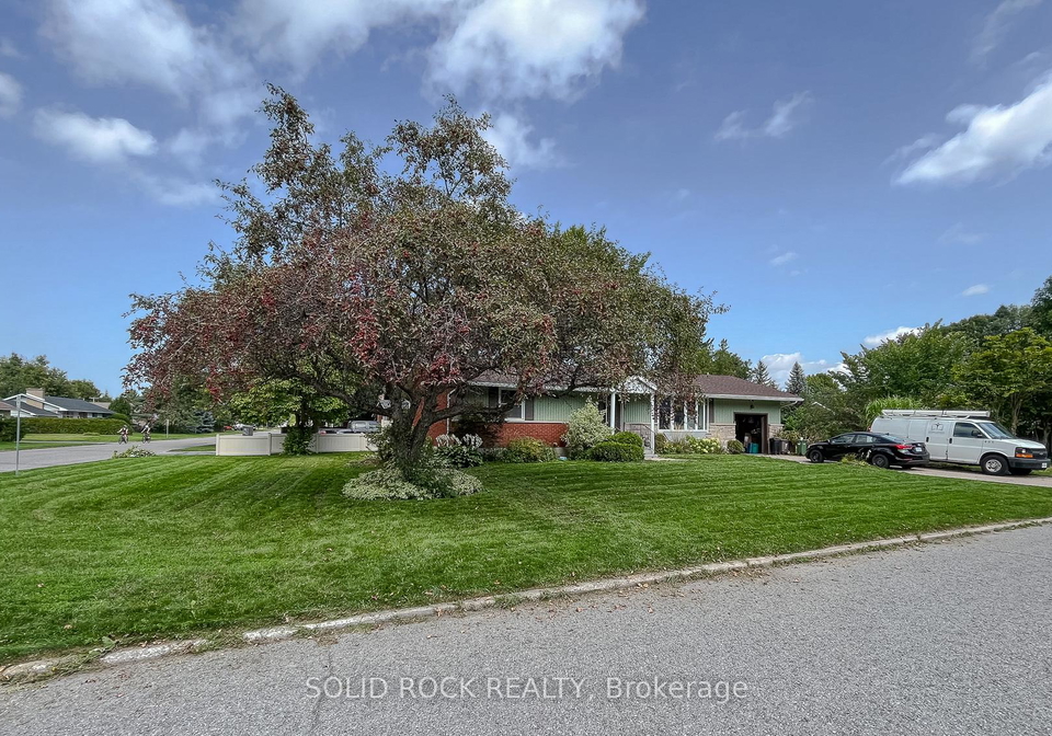 35-kirkstall-avenue-ottawa-ontario-x12211946