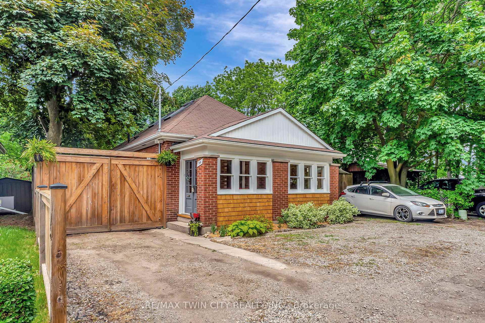 199-dundas-lane-cambridge-ontario-x12212235