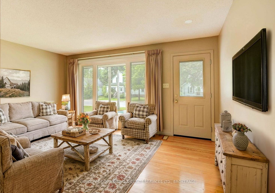 175-elm-street-gananoque-ontario-x12212257
