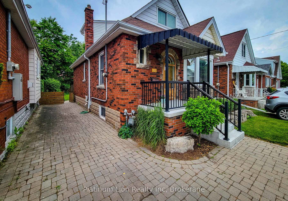 176-wexford-avenue-s-hamilton-ontario-x12212279