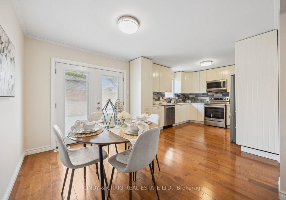 324-victoria-avenue-n-kawartha-lakes-ontario-x12212456