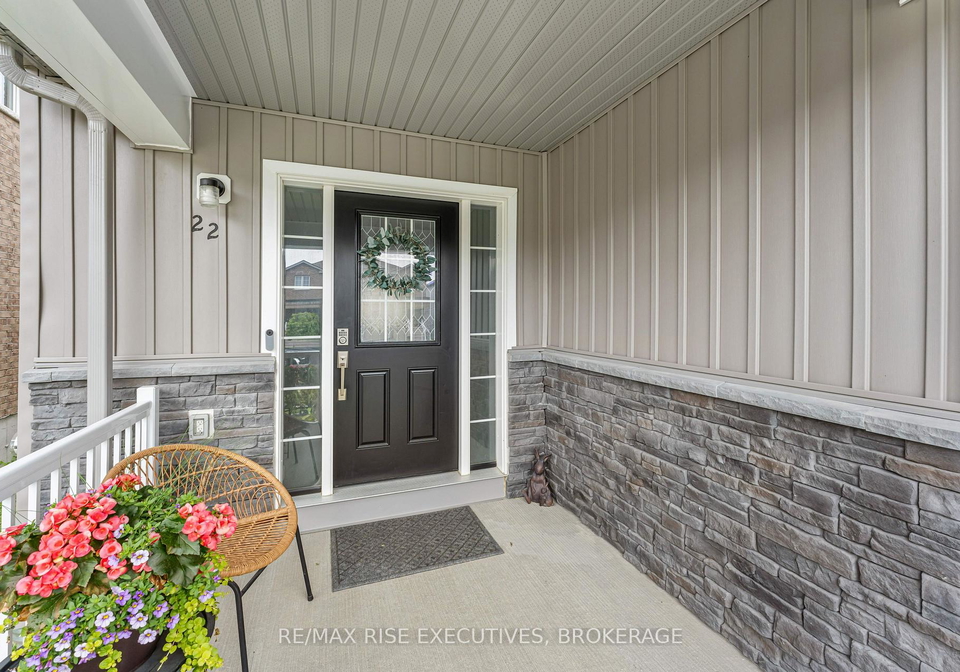 22-tegan-court-loyalist-ontario-x12212671