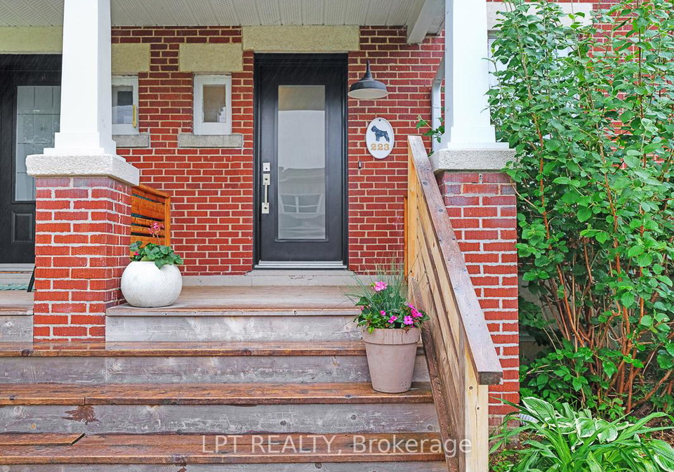 223-cowley-avenue-ottawa-ontario-x12212754