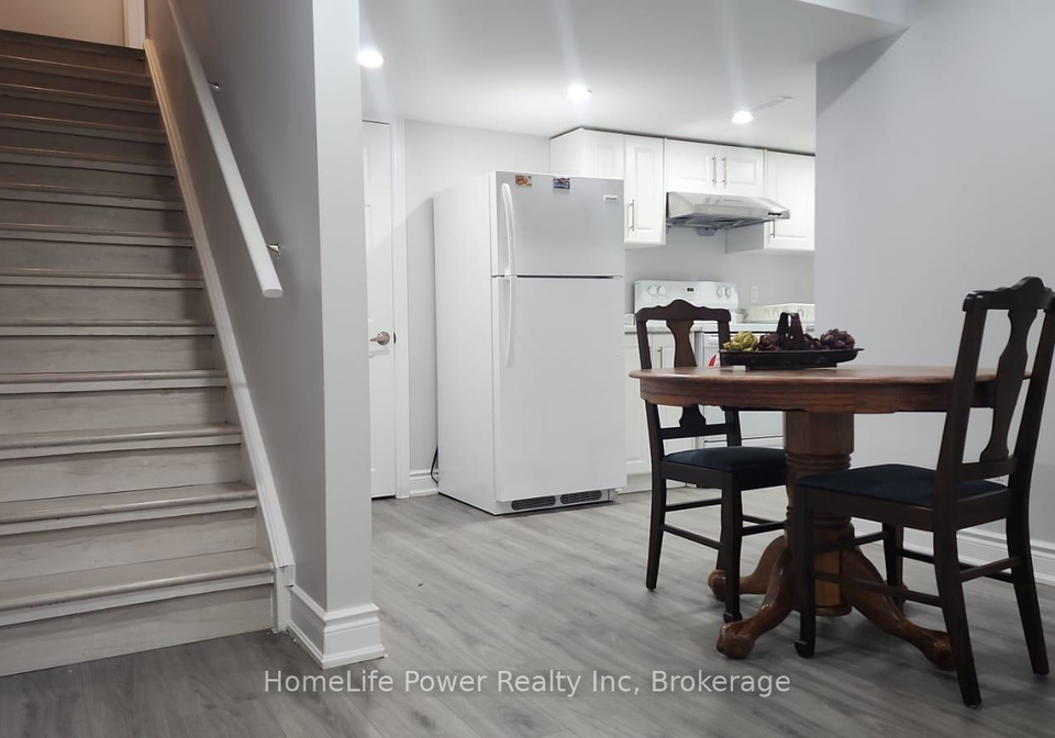 43-saddlebrook-court-w-kitchener-ontario-x12212898