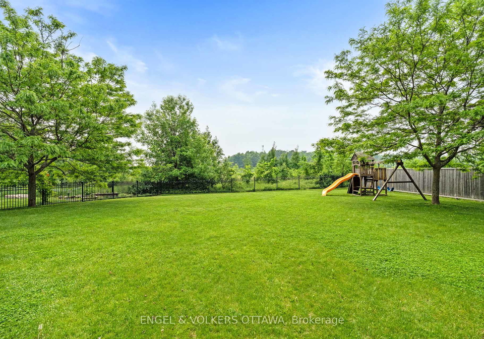 164-chenoa-way-ottawa-ontario-x12212907