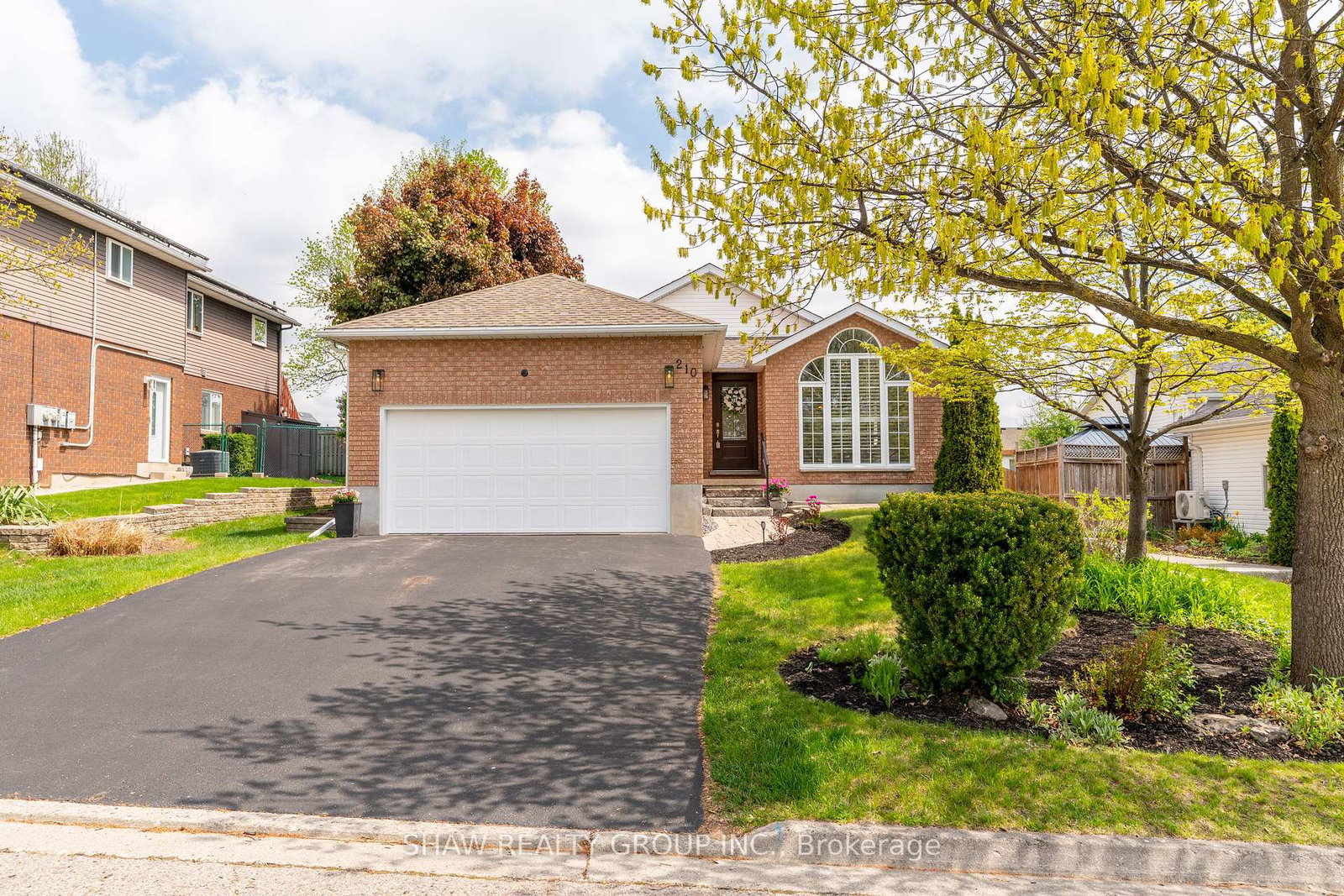 210-misty-court-kitchener-ontario-x12212913